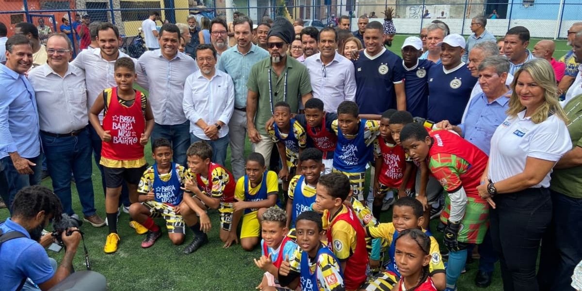 Carlinhos Brown elogia prefeito Bruno Reis  e cita: "capacidade de liderança"