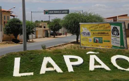 Criança morre após carro se chocar em motocicleta que ela pilotava