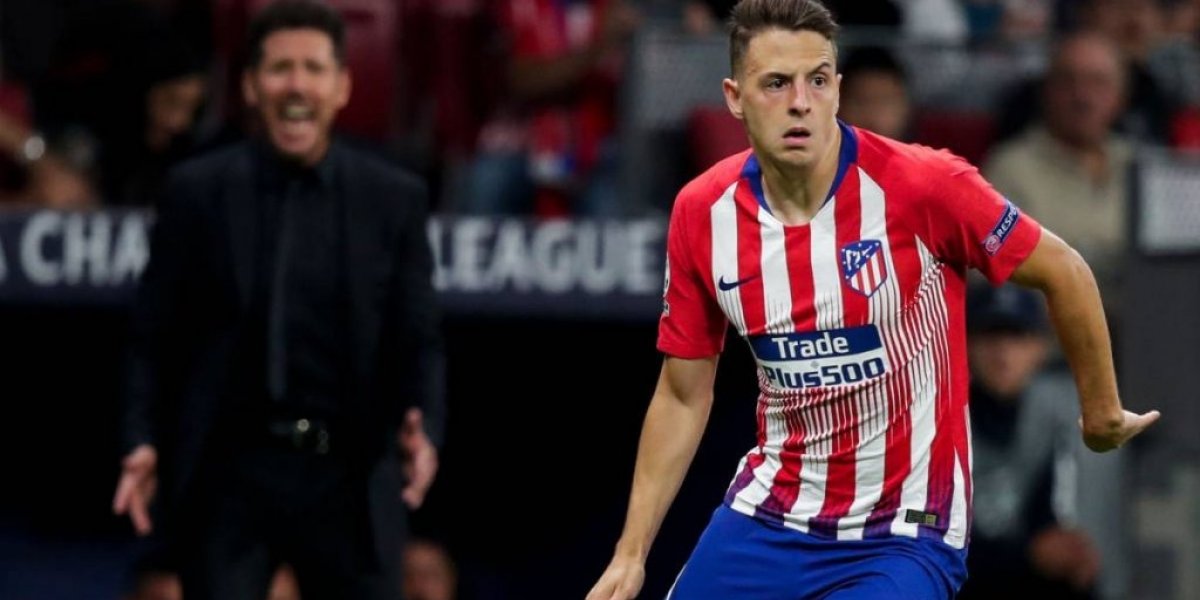Bahia negocia com Santiago Arias, ex-Atlético de Madrid 