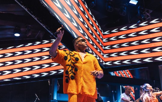 Xanddy Harmonia agita Melhor Segunda do Mundo e faz prévia do Carnaval