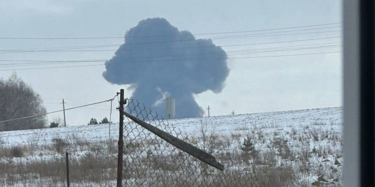 Aeronave russa que transportava prisioneiros ucranianos cai e deixa 74 mortos