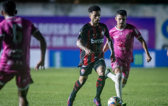 Vitória é superado pelo Barcelona de Ilhéus e deixa a liderança do Baianão