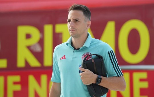 Santiago Arias desembarca em Salvador