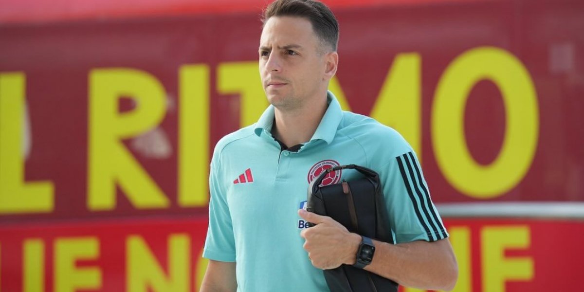 Santiago Arias desembarca em Salvador