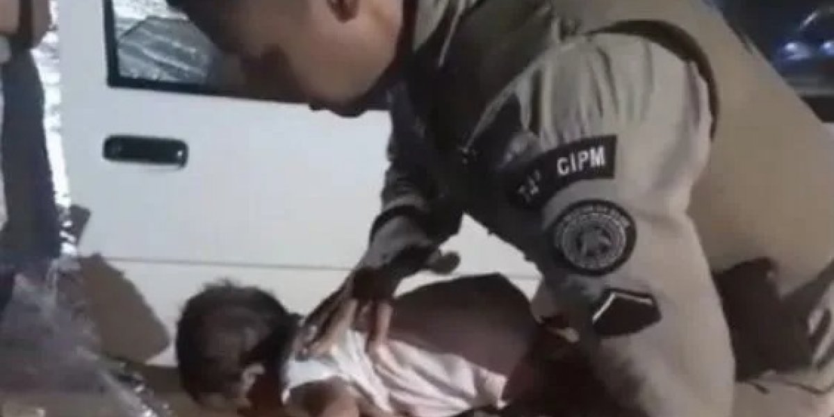 Recém-nascido engasgado é salvo por policiais militares em Juazeiro