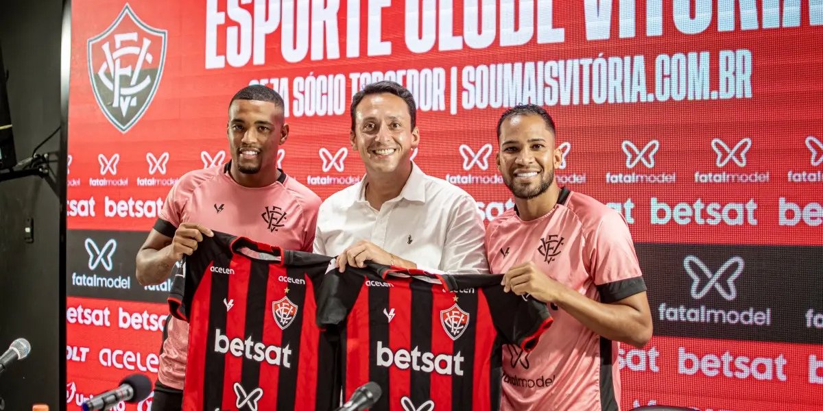 Oficial! Vitória apresenta os reforços Alerrandro e Everaldo