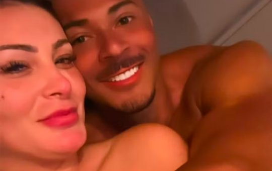 Andressa Urach revela relacionamento aberto com ator pornô