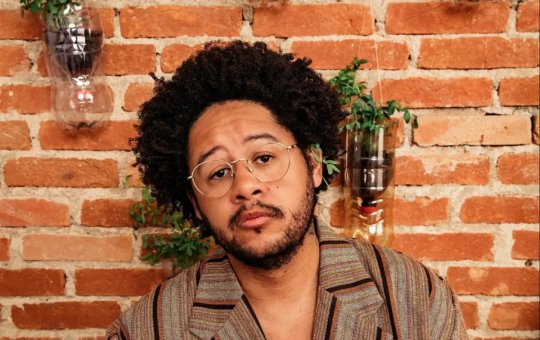 Salvador recebe show da turnê de despedida de Emicida