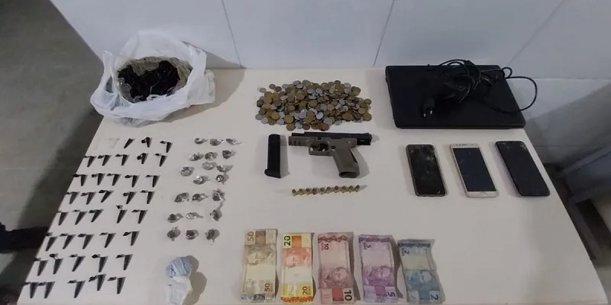 Homem é preso com arma e drogas durante Operação Força Total