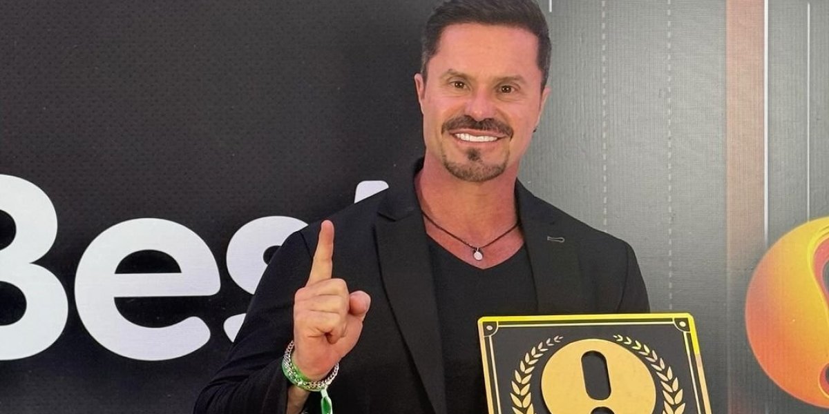 Indiciado por tráfico de drogas, Renato Cariani ganha prêmio de maior influencer