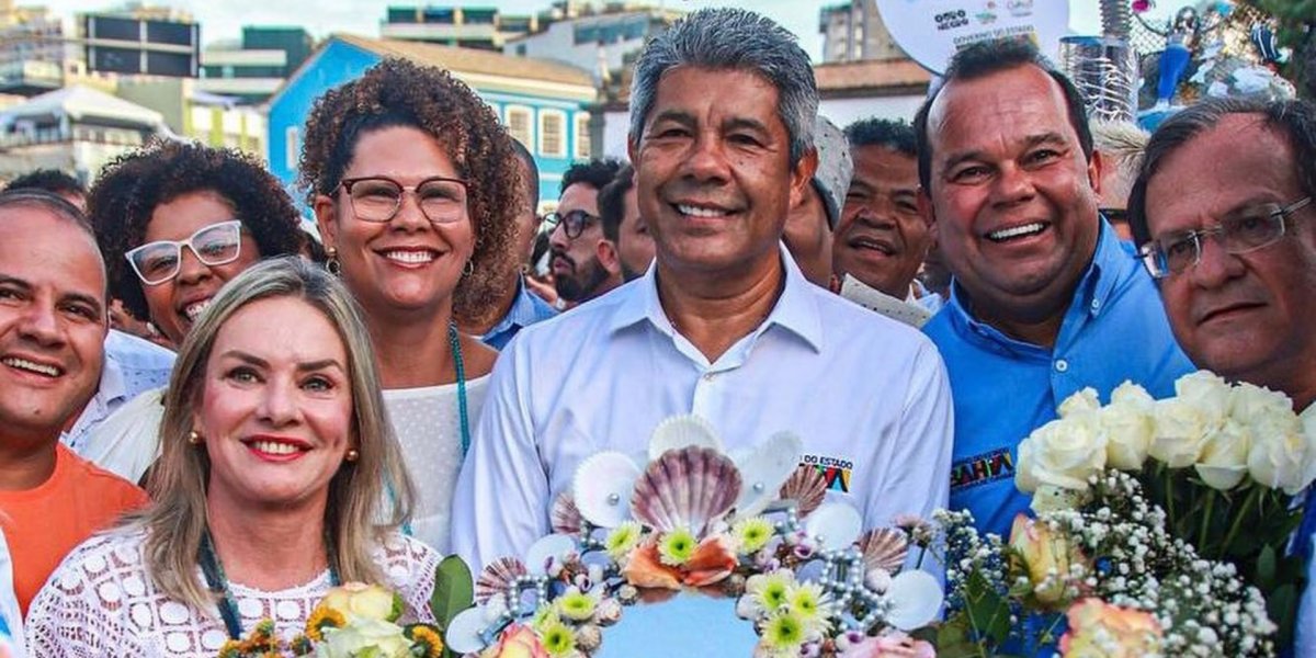 Governador e Vice levam presentes para Iemanjá