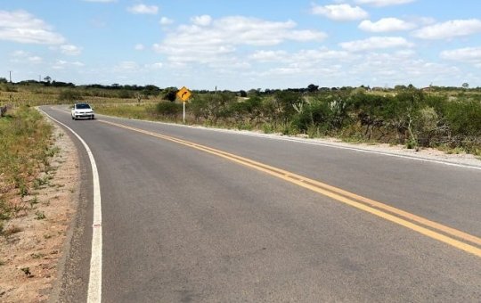 Quatros pessoas são mortas carbonizadas após colisão na BR-242