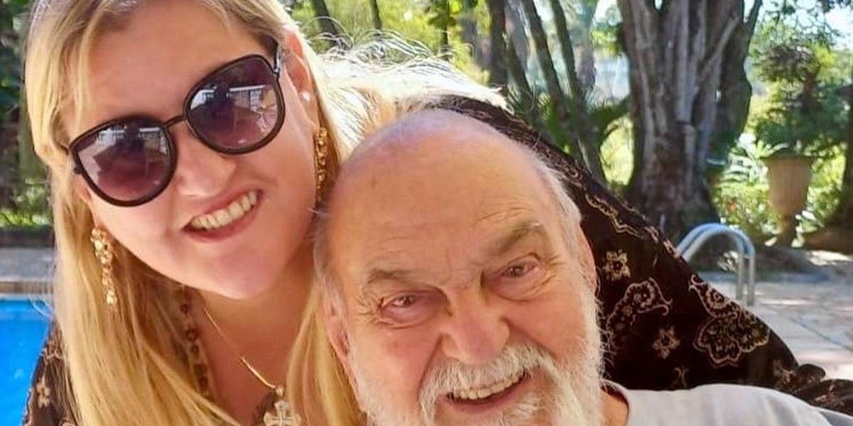 Julia Martins, filha do ator Lima Duarte, morre aos 49 anos