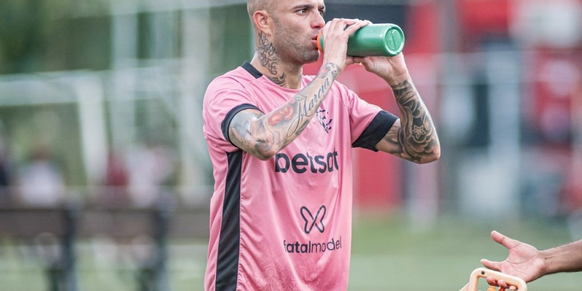 Léo Condé diz que Luan deve ser relacionado contra o Náutico na quarta (21)