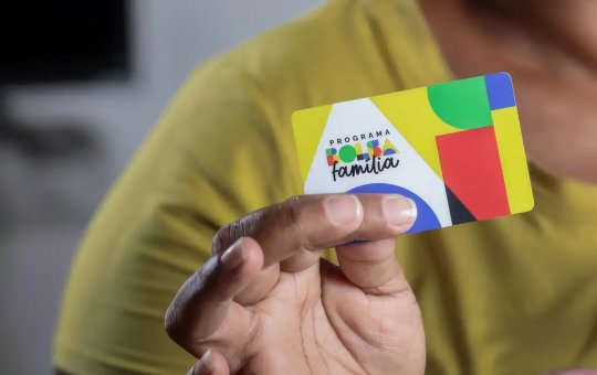 Caixa paga novo Bolsa Família a beneficiários com NIS de final 3