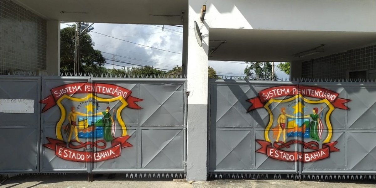 Detentos são transferidos para presídio de segurança máxima após motim