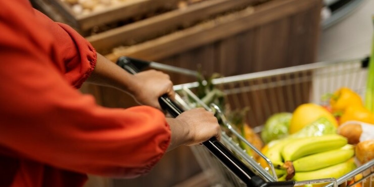 Supermercados investem em tecnologia como estratégia para segurança no trabalho