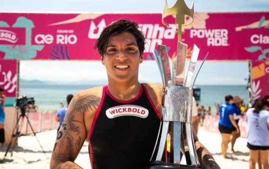 Baiana Ana Marcela Cunha vence o "Rainha do Mar" pela primeira vez