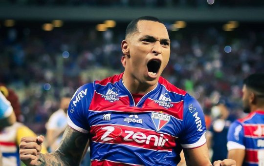 Titi fala sobre ataque a ônibus e se emociona: "Isso vai parar em morte"