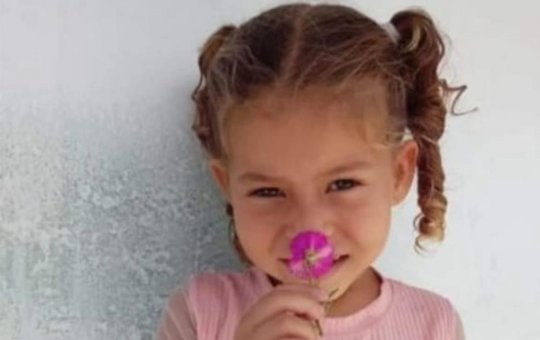 Criança morre ao cair de transporte escolar no interior da Bahia