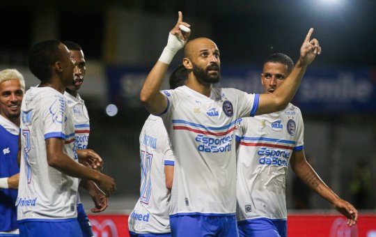 Bahia vence o CRB em Alagoas e assume liderança na Copa do Nordeste