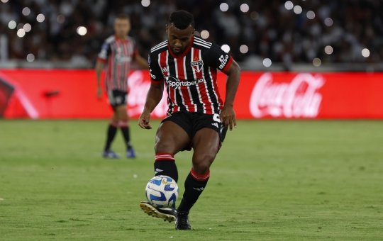 Vitória encaminha contratação de campeão da Copa do Brasil; veja quem