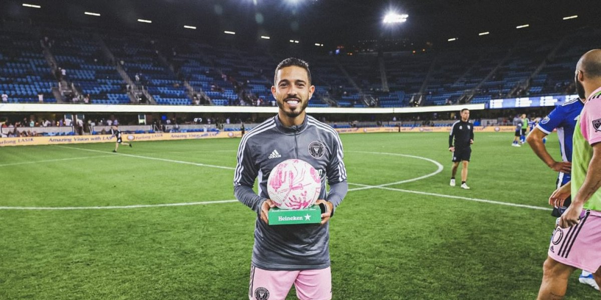 Vitória acerta contratação de meio-campista e ex-colega de Lionel Messi; veja