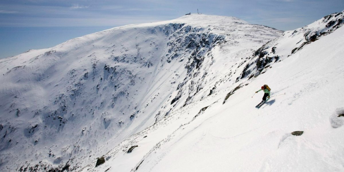 Jovem morre em esquiagem após cair de uma altura de 183 metros nos EUA