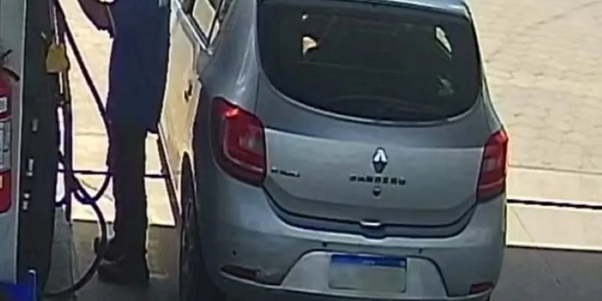 Suspeitos são presos após roubar carro na Bahia