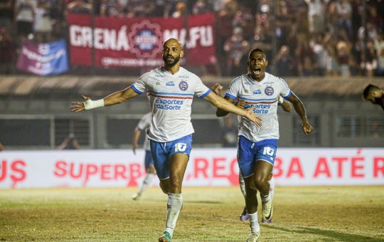 Thaciano descreve emoção em marcar o gol de número 10 mil do Bahia