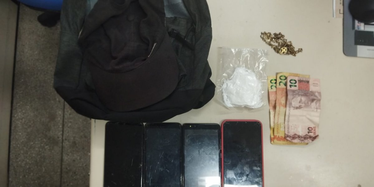 Tiroteio entre suspeitos e policiais assusta moradores de Narandiba