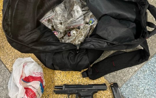 Dentro de casa, idosos são feitos reféns em Narandiba