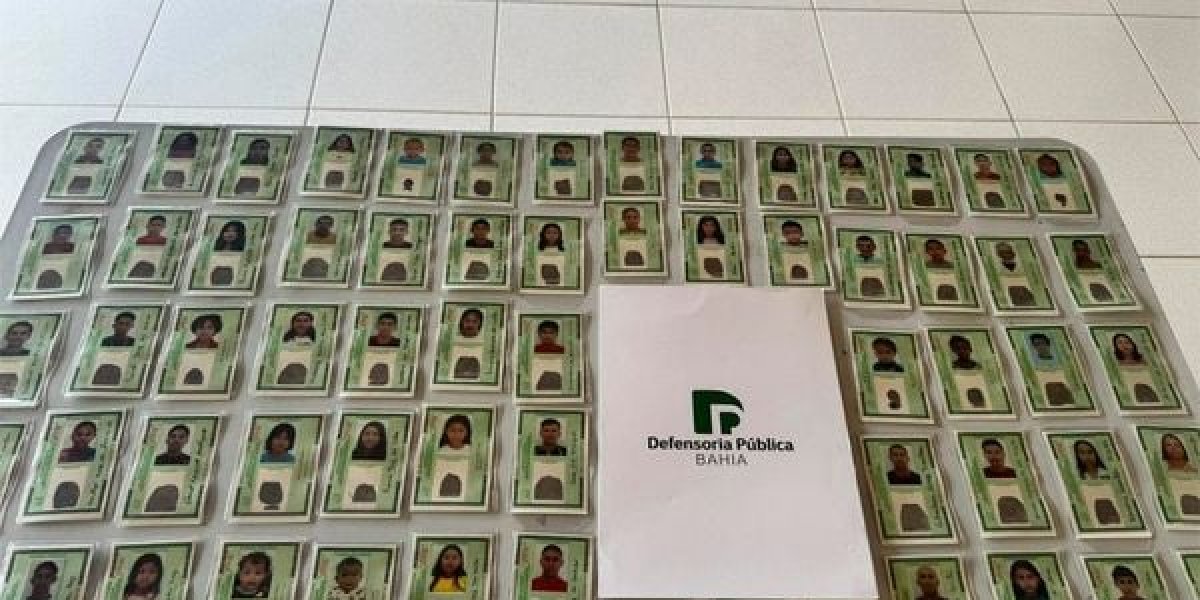 Defensoria Pública entrega novos documentos em aldeia indígena no sul da Bahia