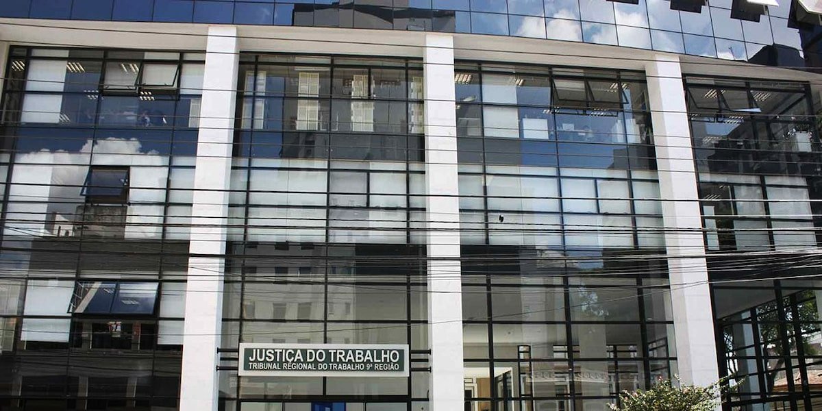 Gerente é demitido após dar ração de cachorro a funcionárias pelo Dia da Mulher