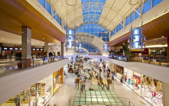 Shoppings serão obrigados a disponibilizar abafadores de ruídos para autistas