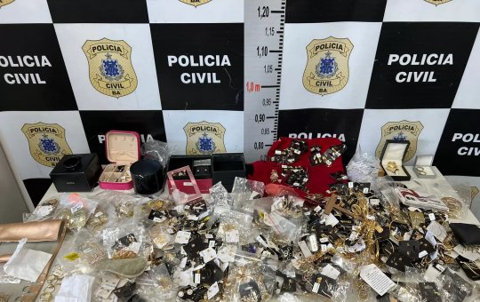 Polícia Civil recupera joias avaliadas em R$ 100 mil em Feira de Santana