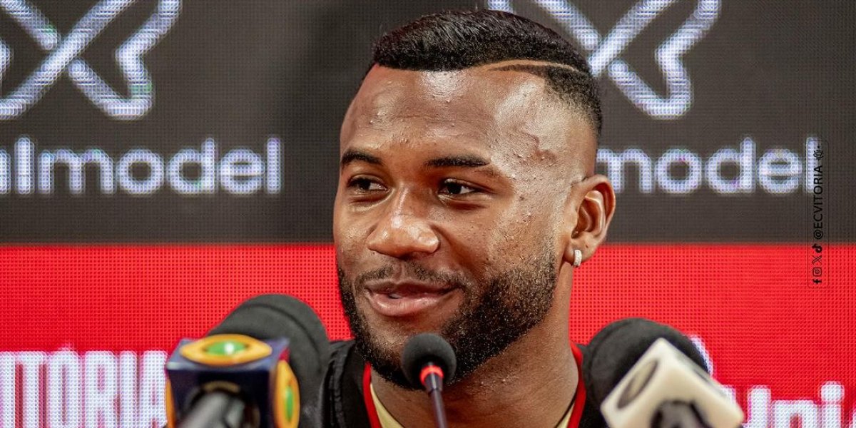 Novo contratado do Vitória se confunde e fala nome do rival em apresentação