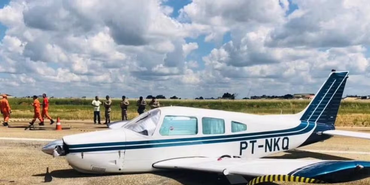 Avião de de pequeno porte faz pouso de emergência, no interior da Bahia