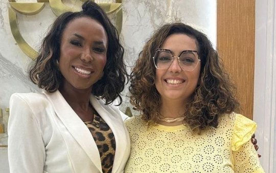 Camila Moura aparece com advogada ex-BBB após ameaça da famíla de Buda; VEJA