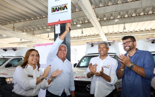 Governo do estado entrega 23 novas ambulâncias e equipamentos de saúde