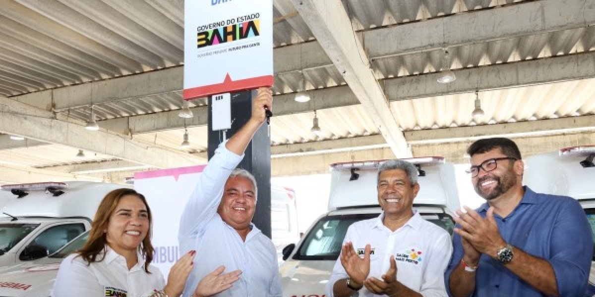 Governo do estado entrega 23 novas ambulâncias e equipamentos de saúde