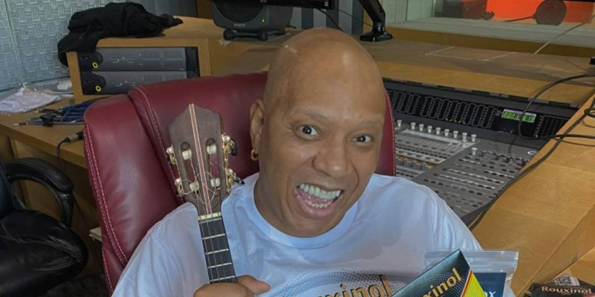 Anderson Leonardo acorda após estado de inconsciência e canta em hospital