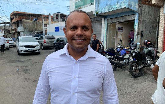 Kiki Bispo fala sobre reconstrução da Escola Municipal do Calabetão e do BBB 24