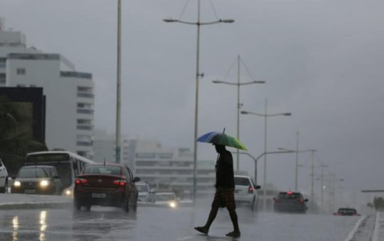 Tem chuva vindo! Frente fria atingirá Salvador nesta semana