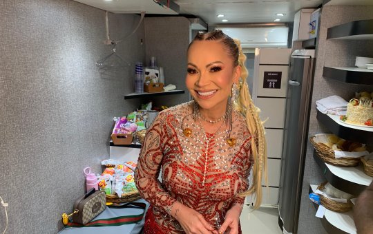 Solange Almeida passa por cirurgia inesperada e adia agenda de shows