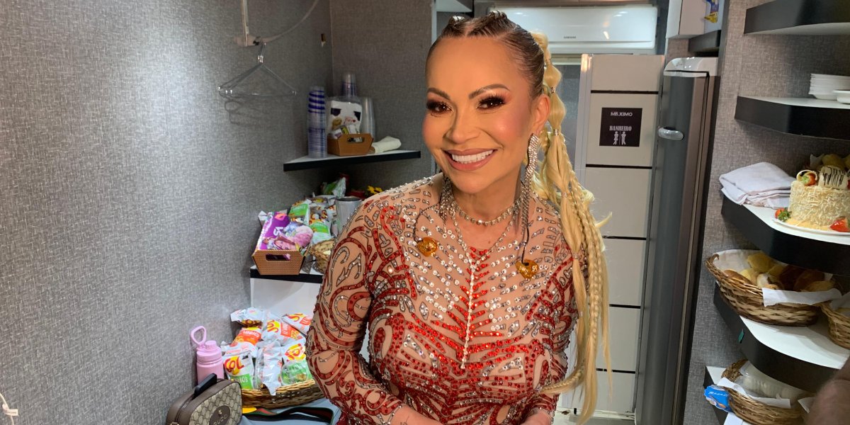 Solange Almeida passa por cirurgia inesperada e adia agenda de shows