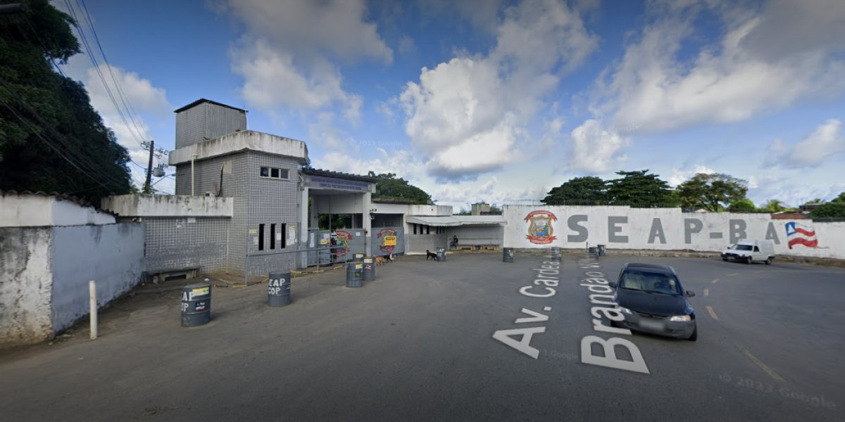 Um homem morre e outro fica ferido após ataque a tiros em carro de aplicativo