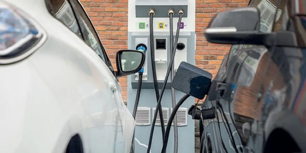 Ponto para recarga de carros elétricos será obrigatório em Salvador