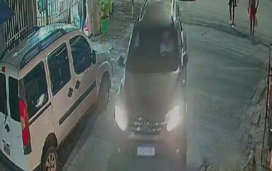 Grupo de religiosos é assaltado durante saída da igreja