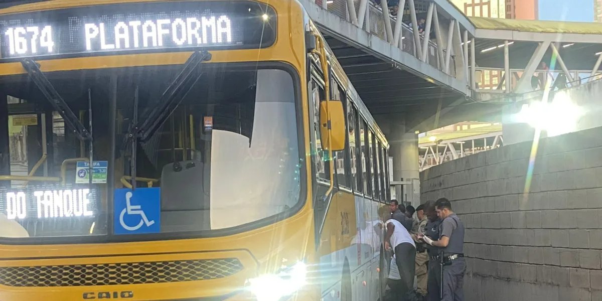 Ônibus atropela mulher na Estação Rodoviária